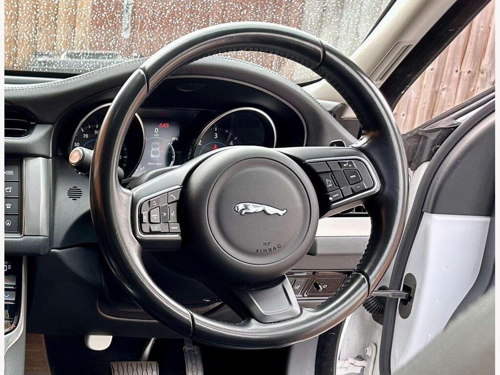 Used Jaguar XF 2016 for sale - 77005535: Photo 12