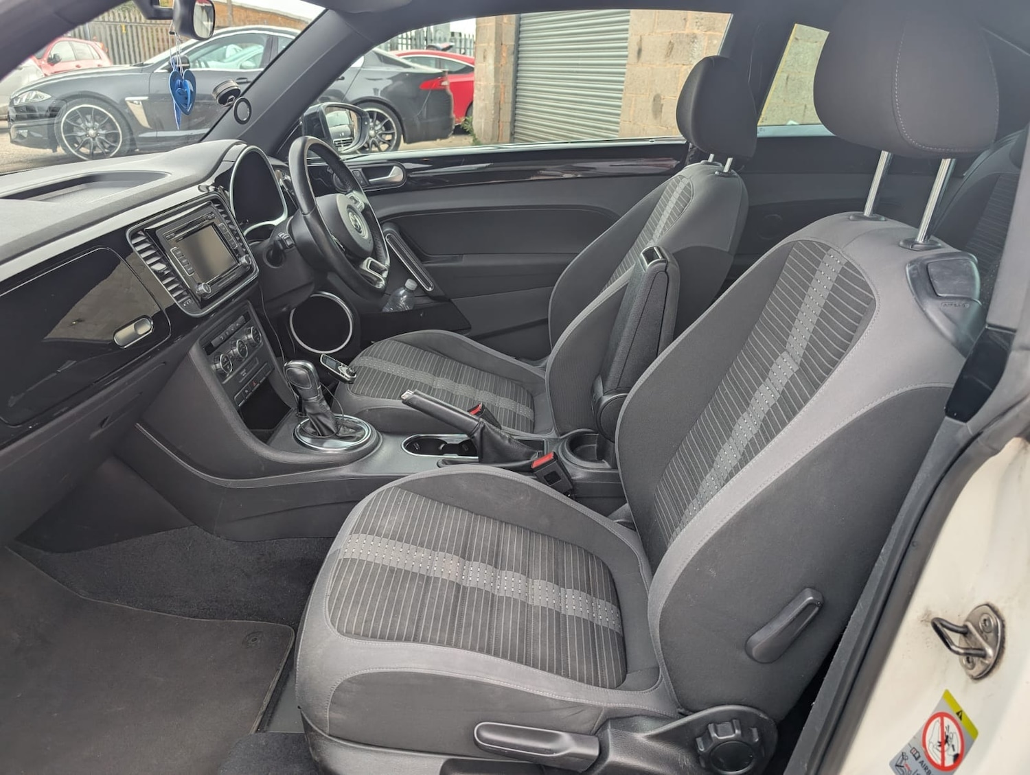 Used Volkswagen Beetle 2013 for sale - 78180594: Photo 10