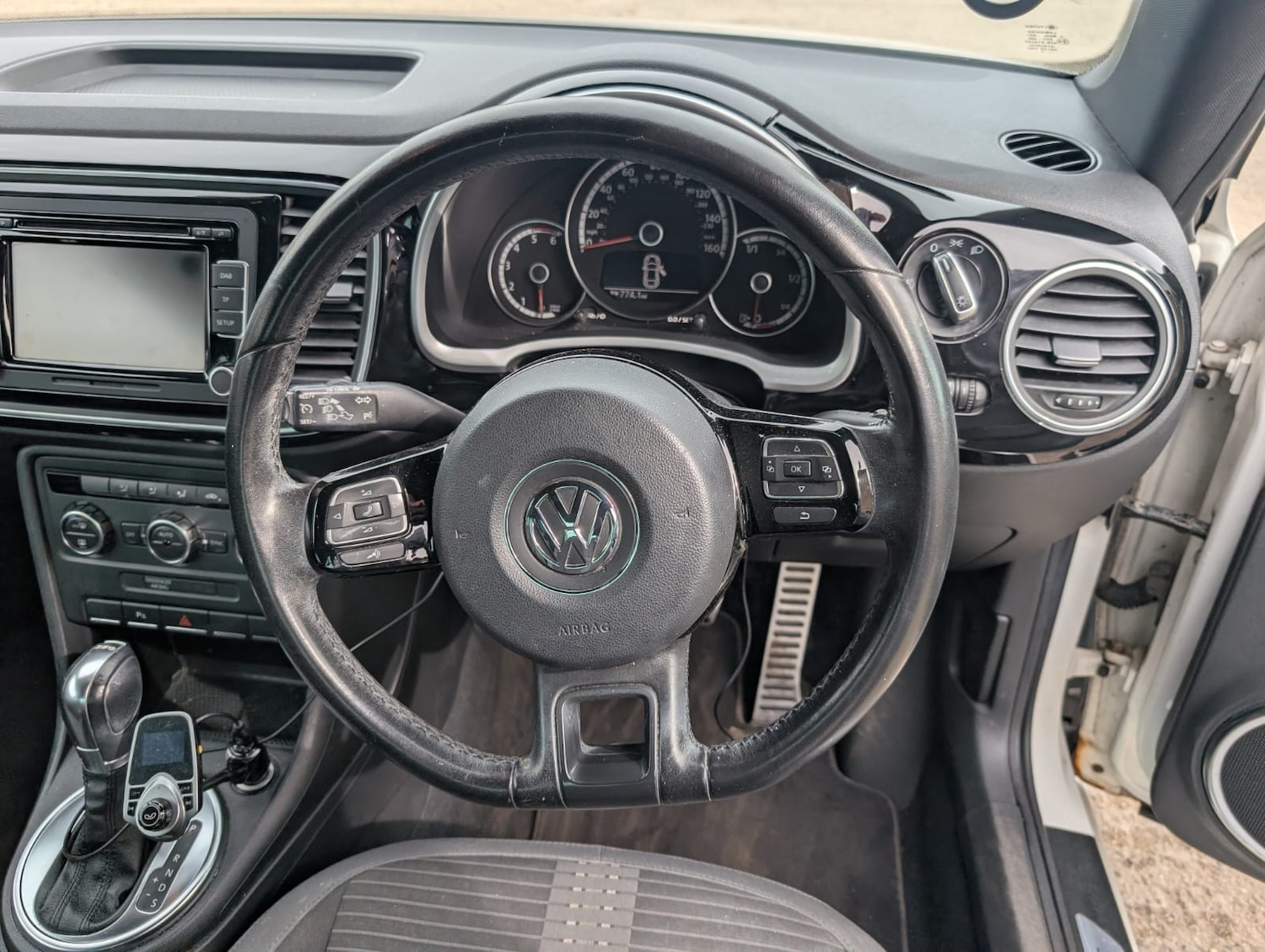 Used Volkswagen Beetle 2013 for sale - 78180594: Photo 17