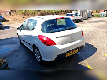 Used Peugeot 308 2013 for sale - 76332411: Photo