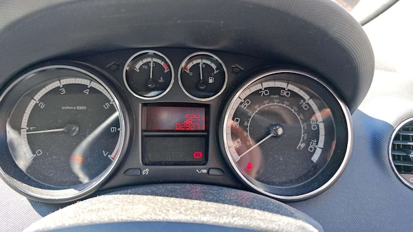 Used Peugeot 308 2013 for sale - 76332411: Photo 7
