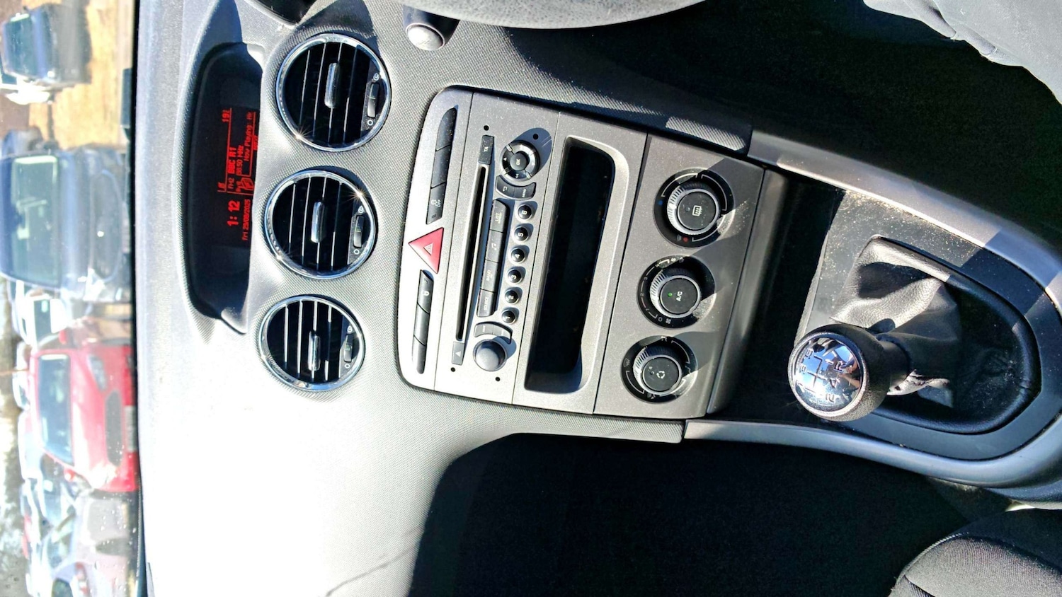 Used Peugeot 308 2013 for sale - 76332411: Photo 8