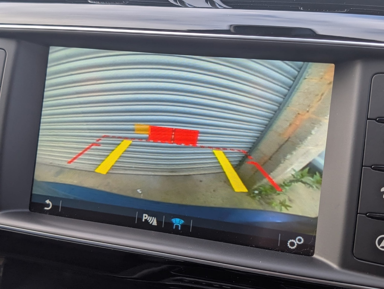 Used Jaguar XE 2015 for sale - 78000652: Photo 27