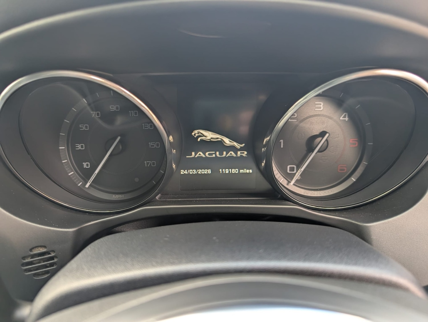 Used Jaguar XE 2015 for sale - 78000652: Photo 28