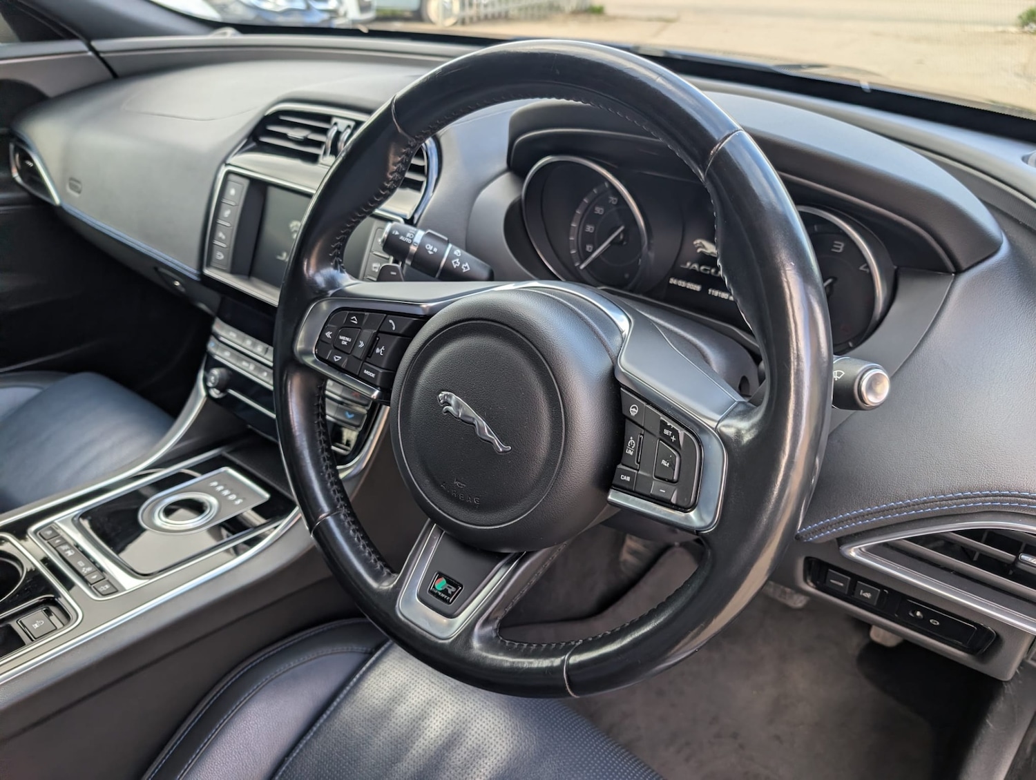 Used Jaguar XE 2015 for sale - 78000652: Photo 33