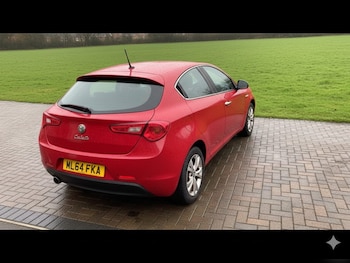 Used Alfa Romeo Giulietta 2014 for sale - 76945300: Photo