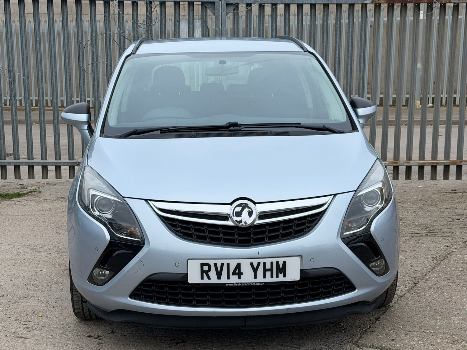 Used Vauxhall Zafira 2014 for sale - 77801956: Photo 2