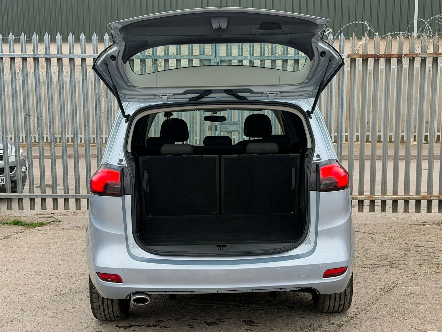 Used Vauxhall Zafira 2014 for sale - 77801956: Photo 8