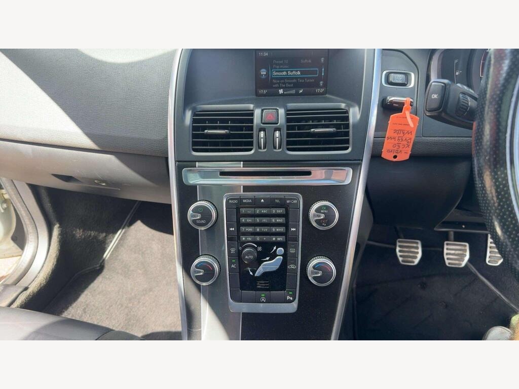 Used Volvo XC60 2014 for sale - 77002310: Photo 11