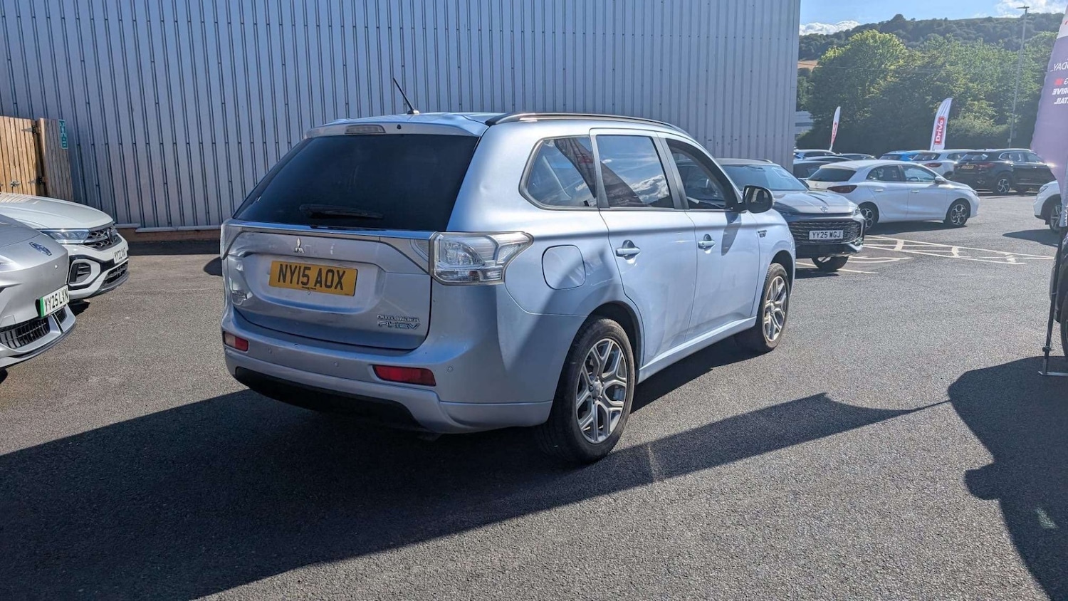 Used Mitsubishi Outlander 2015 for sale - 76352264: Photo 2