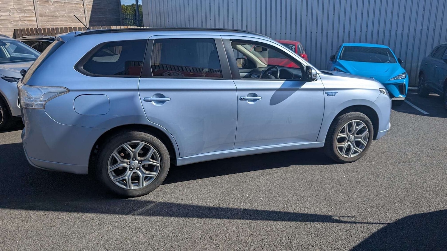 Used Mitsubishi Outlander 2015 for sale - 76352264: Photo 3