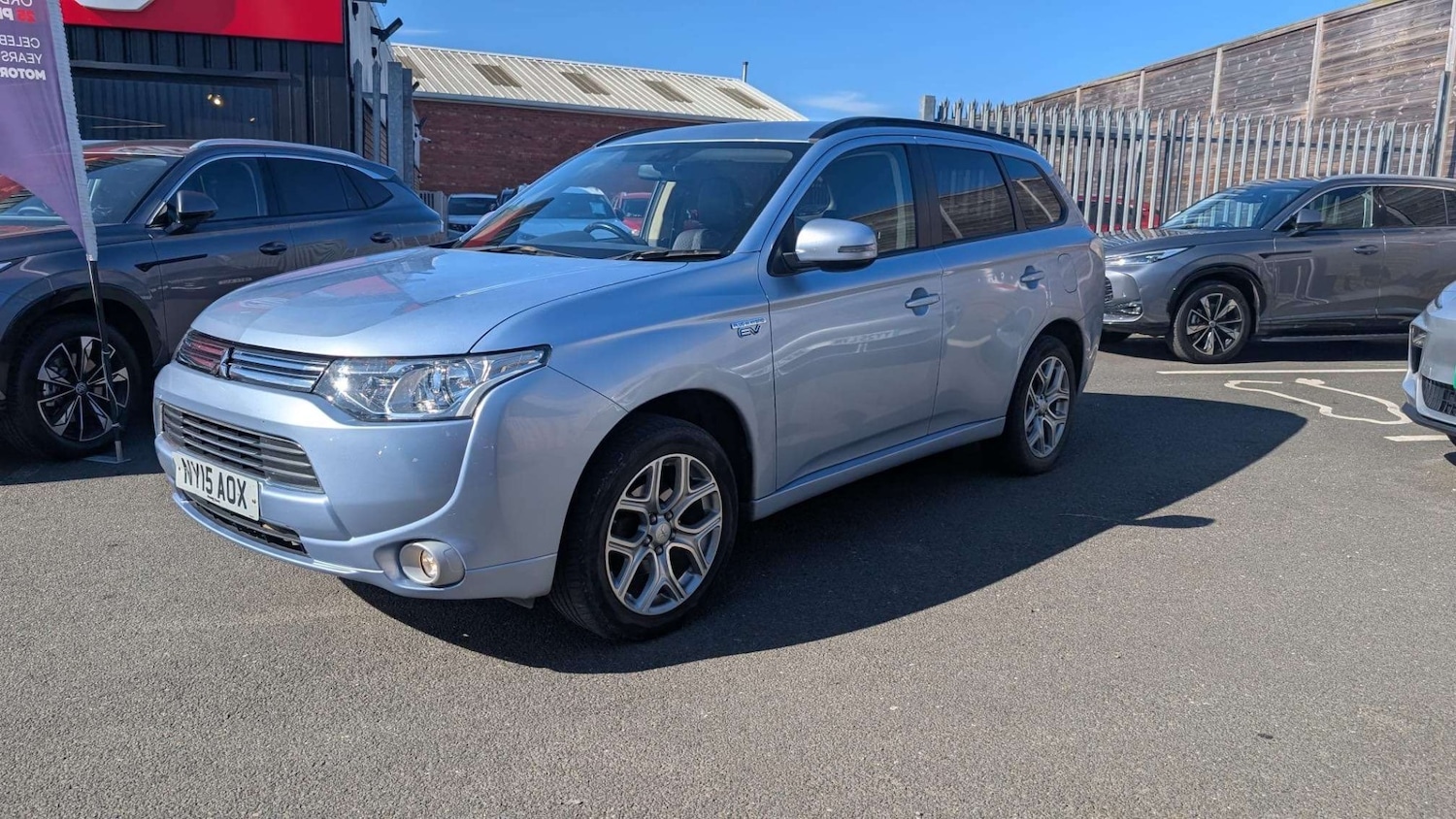 Used Mitsubishi Outlander 2015 for sale - 76352264: Photo 8