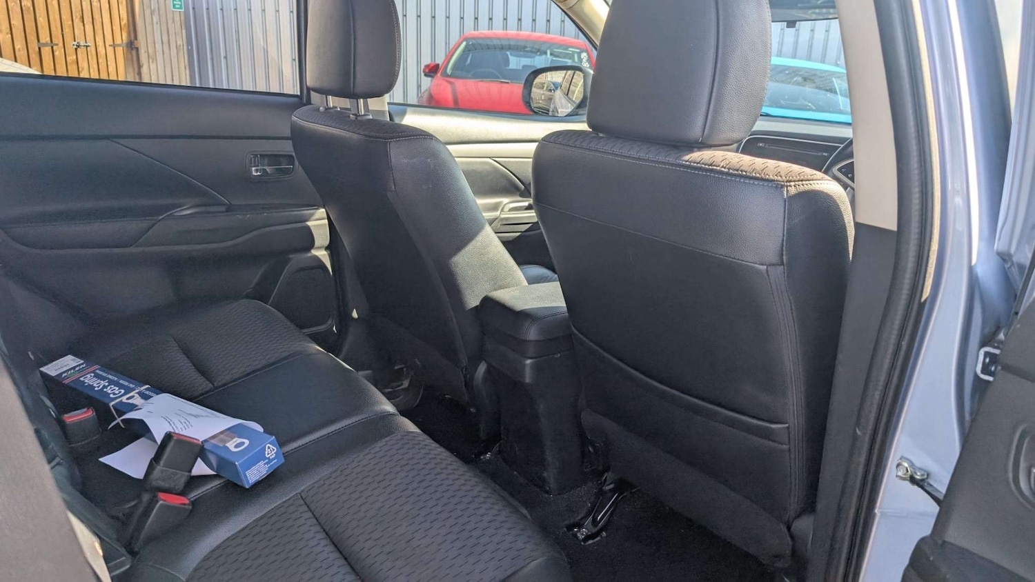 Used Mitsubishi Outlander 2015 for sale - 76352264: Photo 9