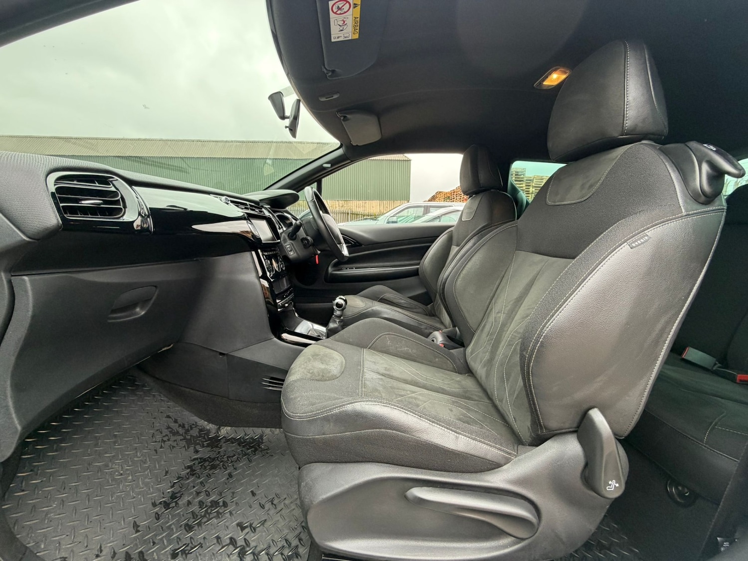 Used DS Automobiles DS 3 2016 for sale - 77701954: Photo 12