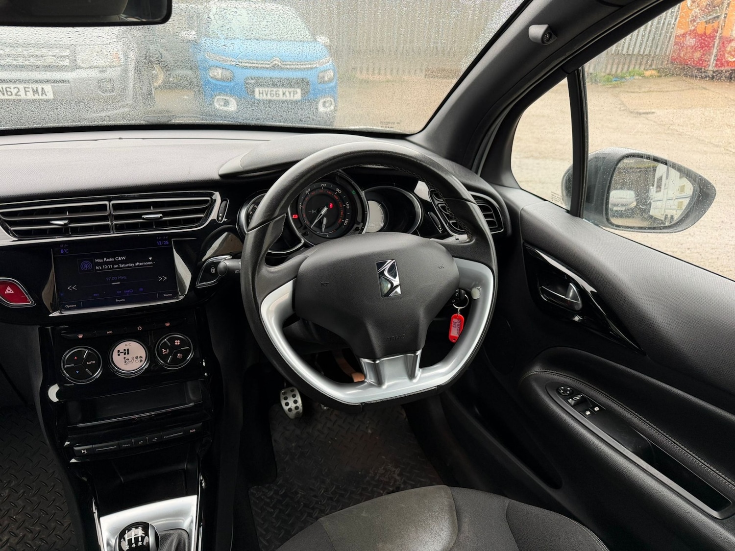 Used DS Automobiles DS 3 2016 for sale - 77701954: Photo 15