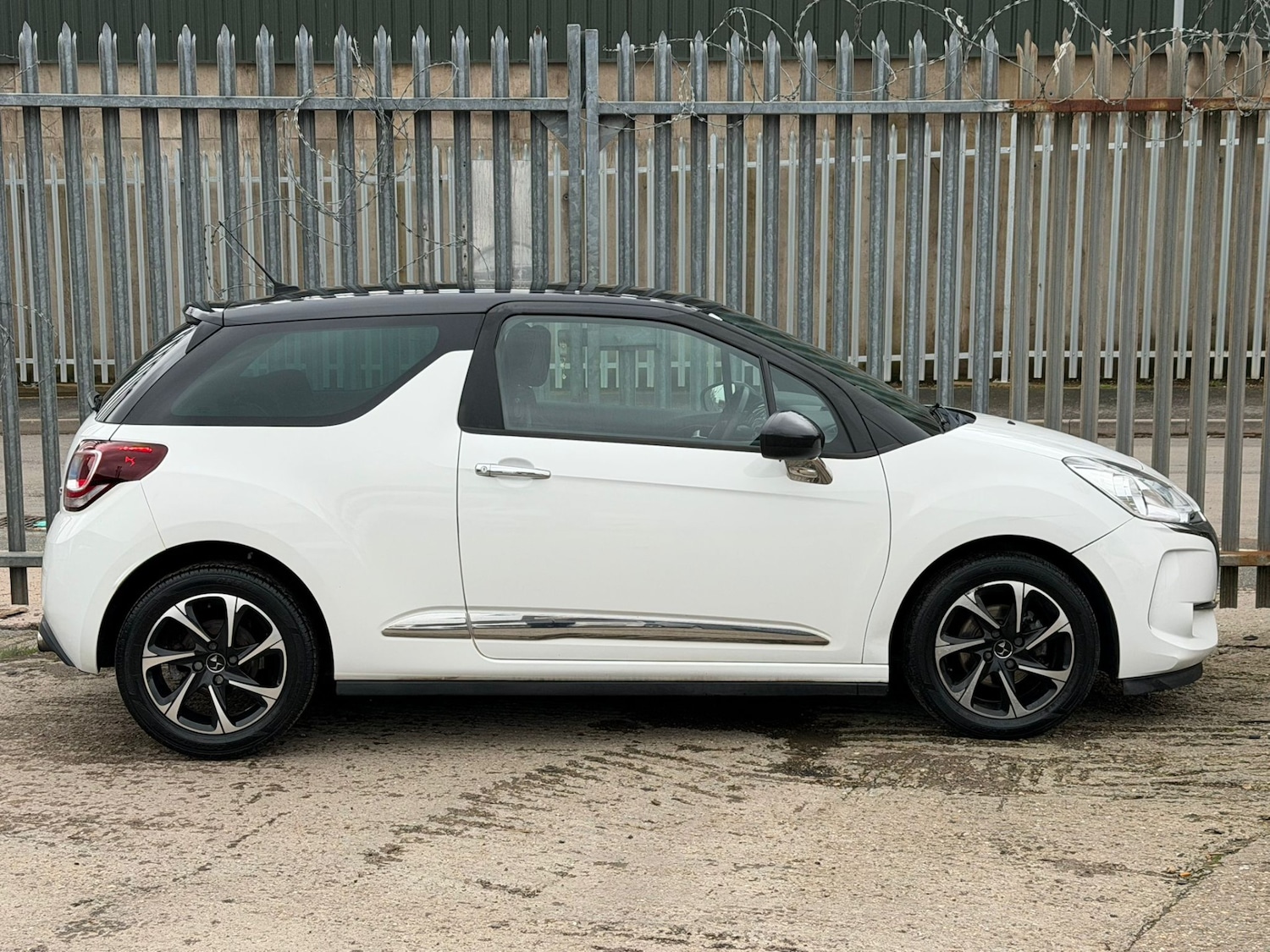 Used DS Automobiles DS 3 2016 for sale - 77701954: Photo 6