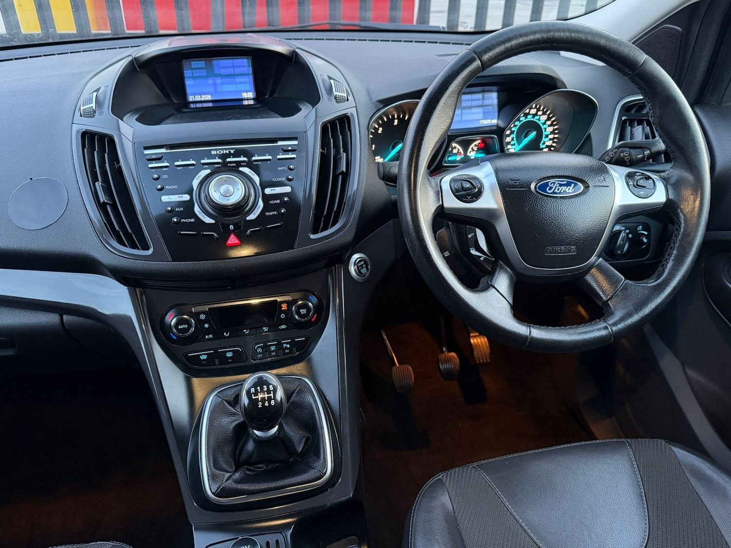 Used Ford Kuga 2015 for sale - 77988995: Photo 14