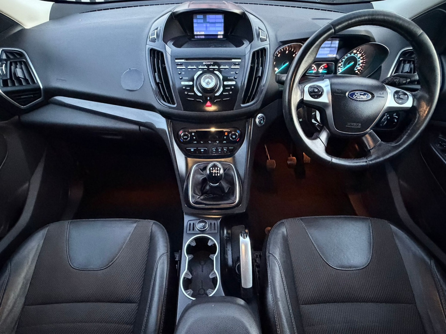 Used Ford Kuga 2015 for sale - 77988995: Photo 17