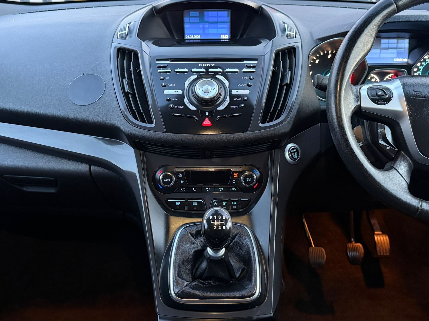 Used Ford Kuga 2015 for sale - 77988995: Photo 18