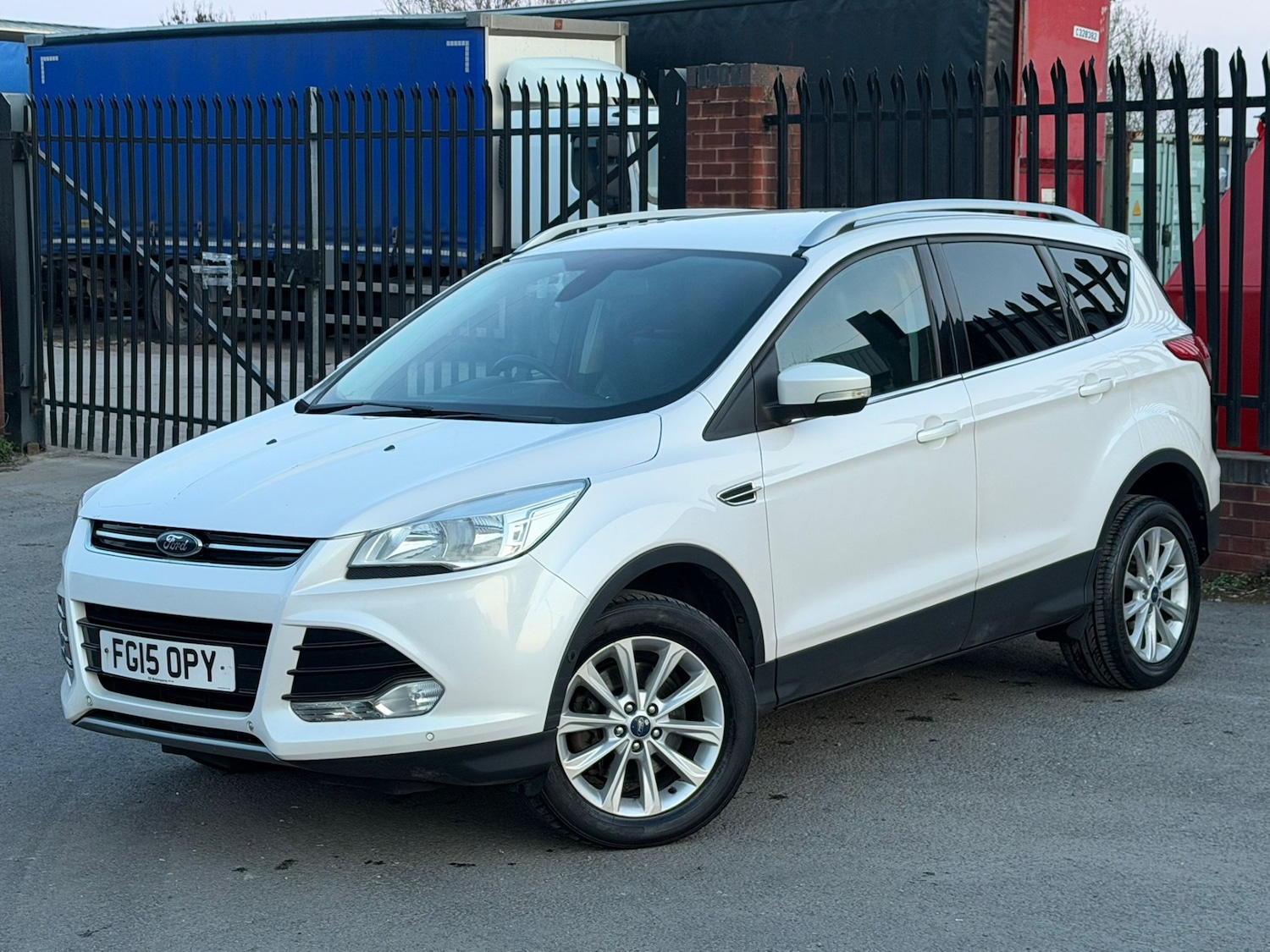 Used Ford Kuga 2015 for sale - 77988995: Photo 3