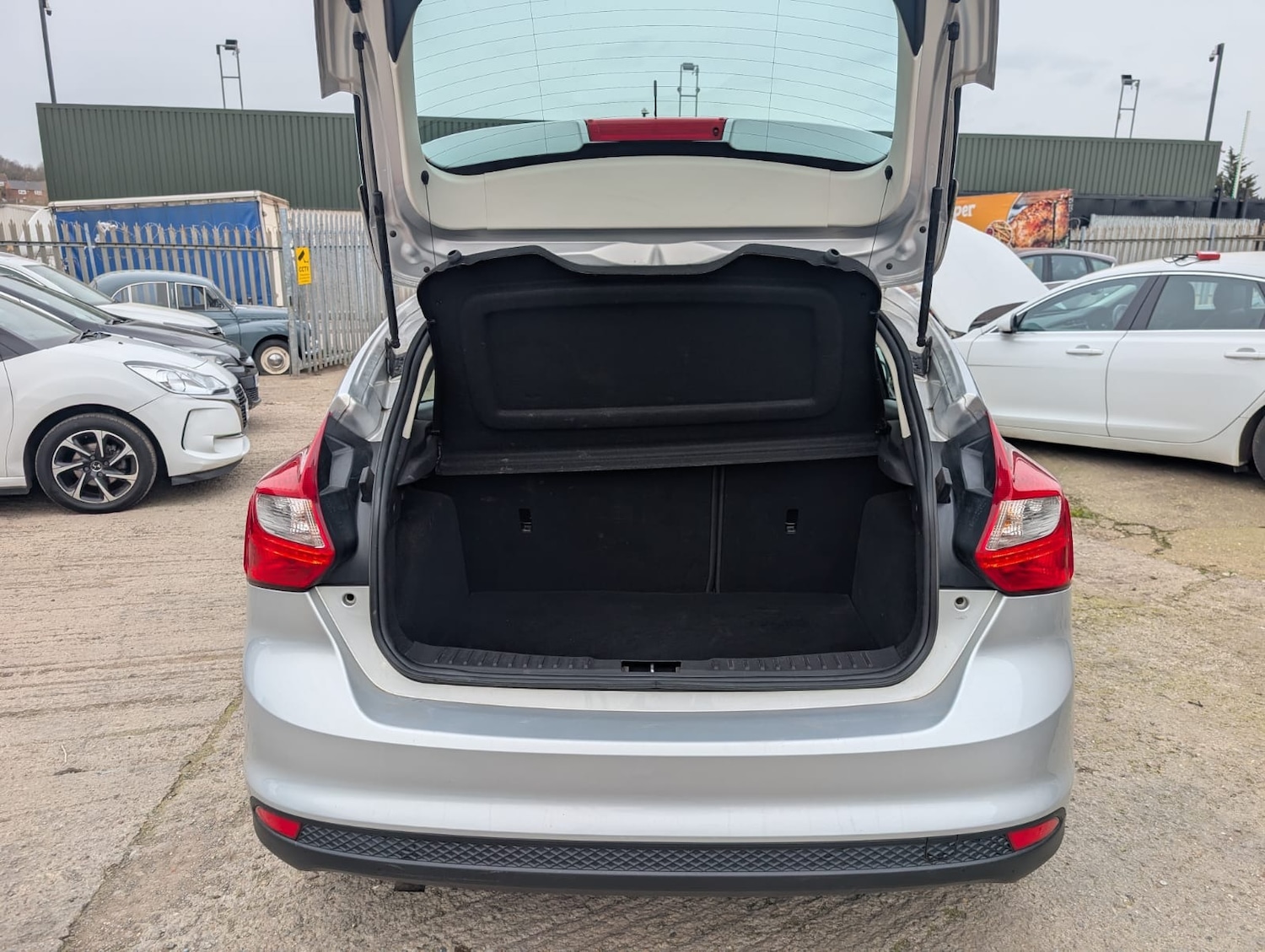 Used Ford Focus 2013 for sale - 77989364: Photo 8