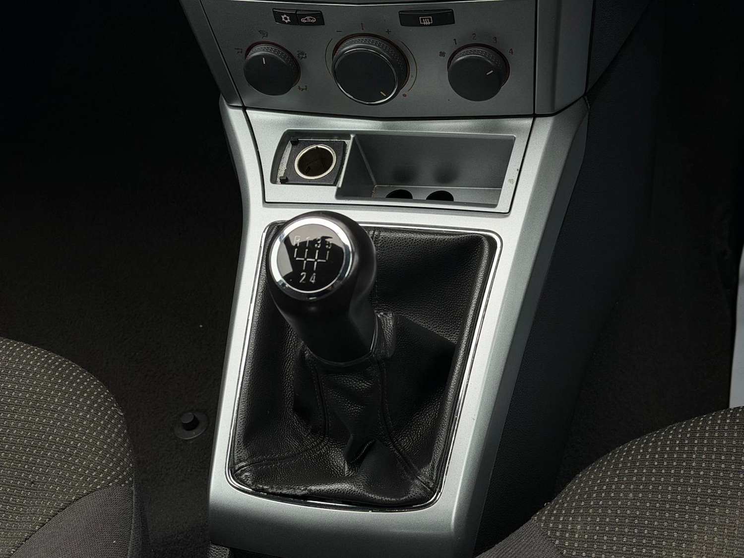 Used Vauxhall Astra 2009 for sale - 77022937: Photo 18