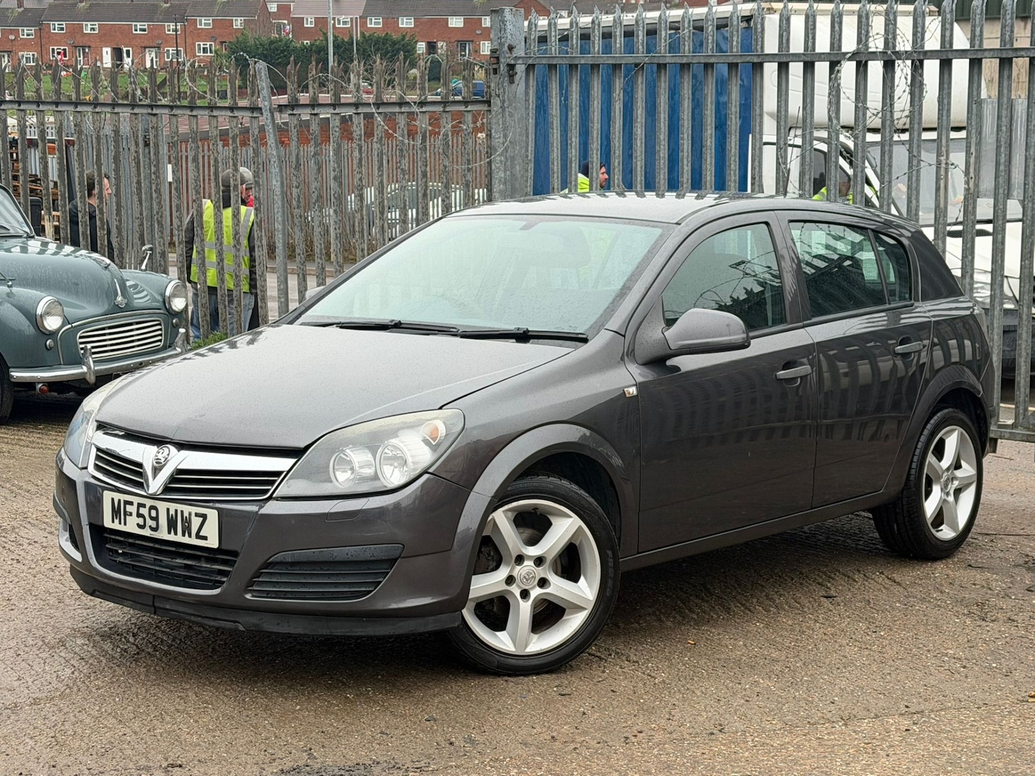 Used Vauxhall Astra 2009 for sale - 77022937: Photo 3