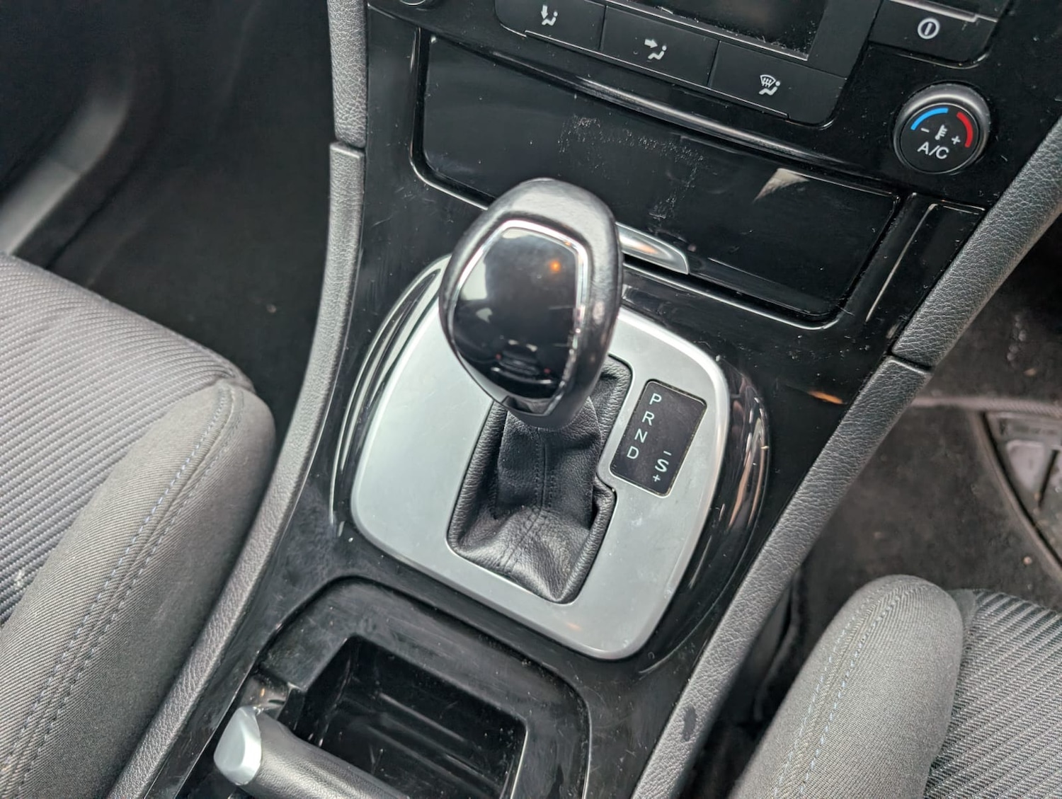 Used Ford Galaxy 2010 for sale - 78028775: Photo 32