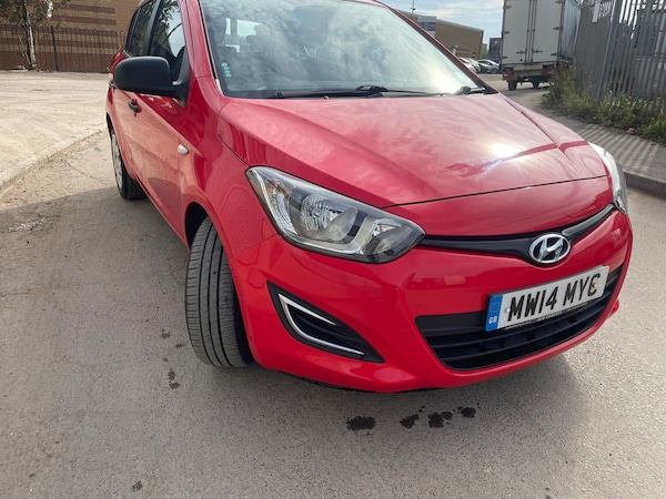 Used Hyundai i20 2014 for sale - 76146364: Photo 12