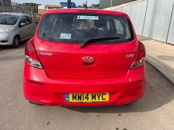 Used Hyundai i20 2014 for sale - 76146364: Photo