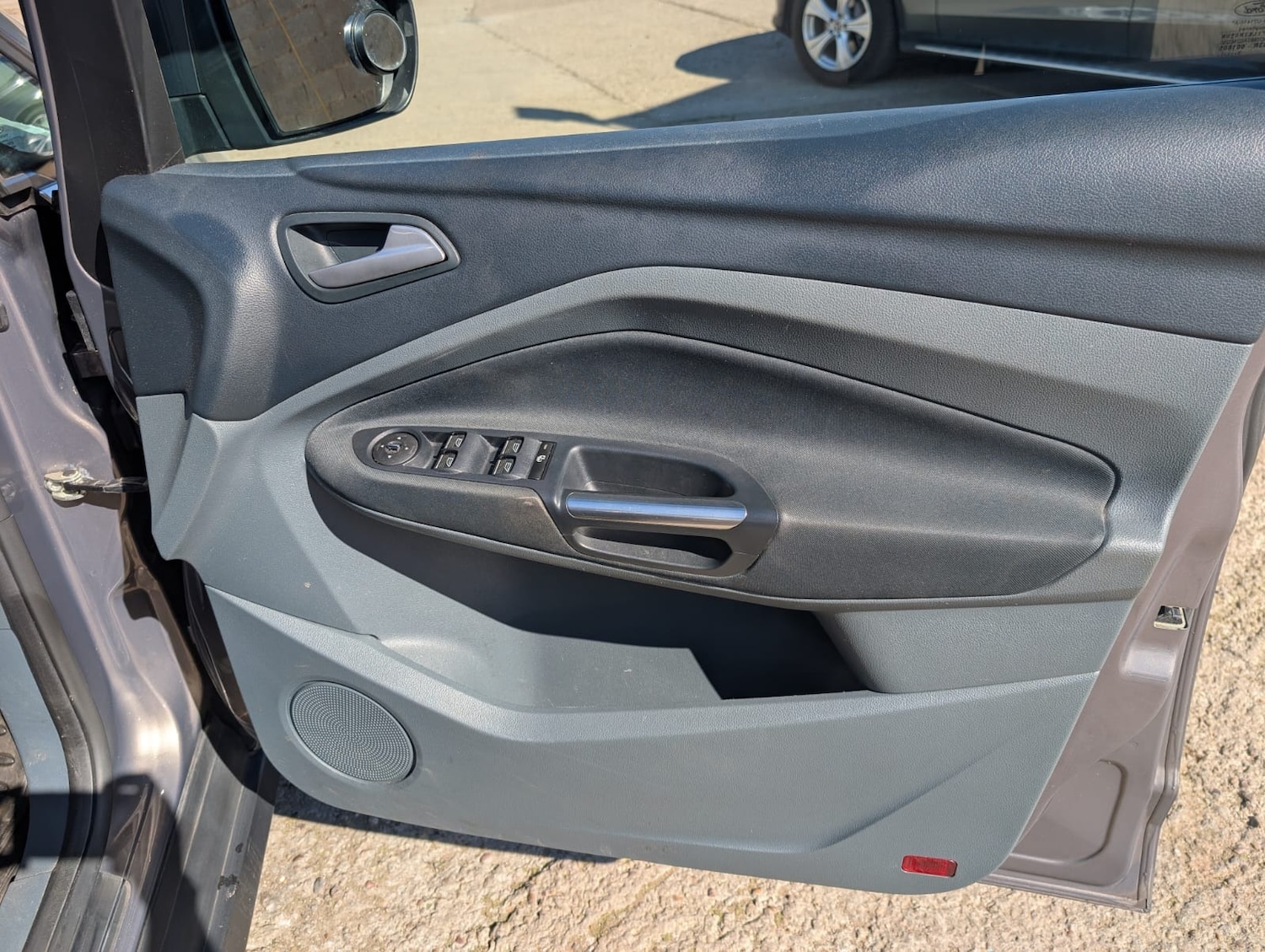 Used Ford C-Max 2013 for sale - 78173296: Photo 22