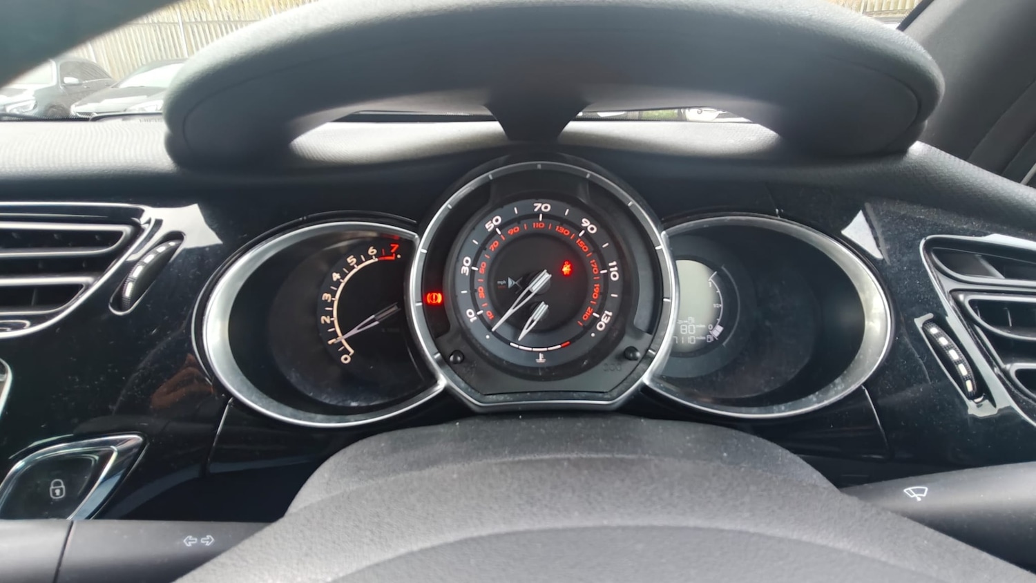 Used DS Automobiles DS 3 2015 for sale - 77733357: Photo 12