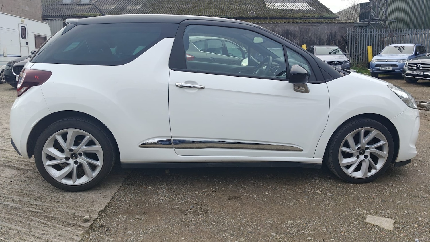 Used DS Automobiles DS 3 2015 for sale - 77733357: Photo 3