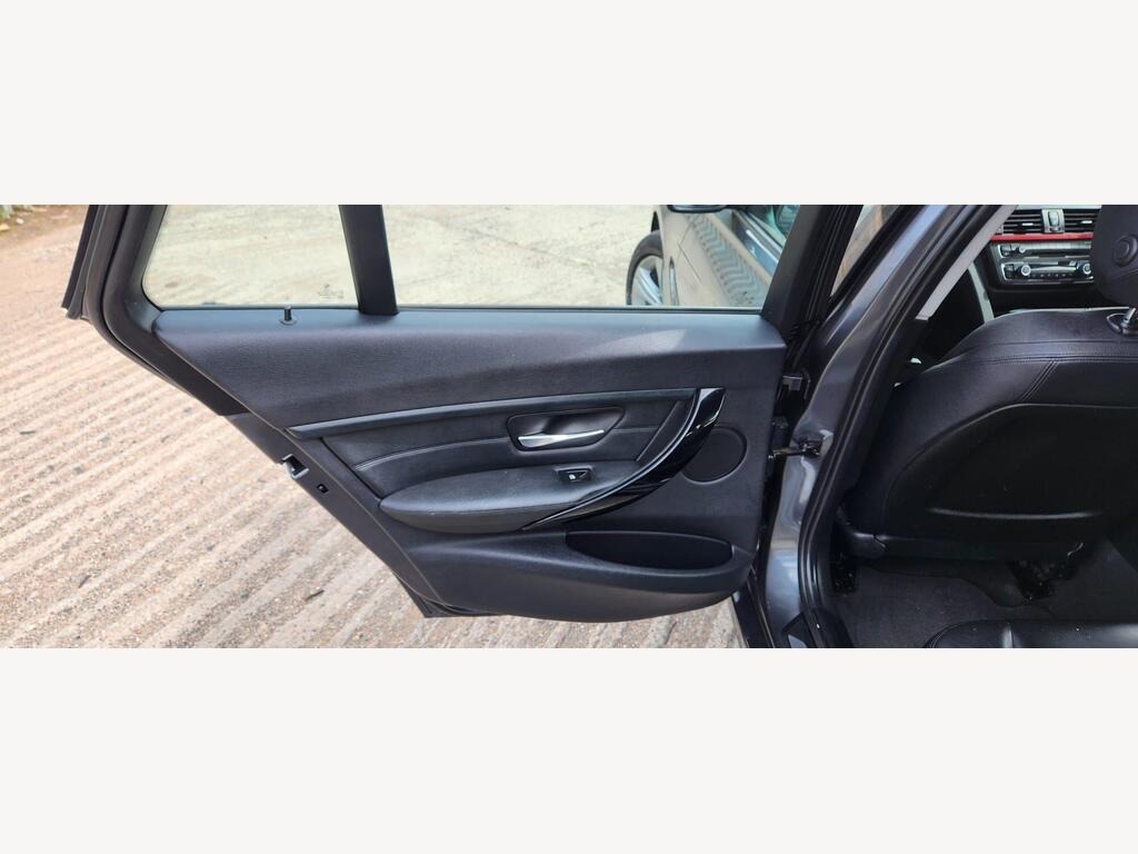 Used BMW 3 Series 2014 for sale - 77776270: Photo 24