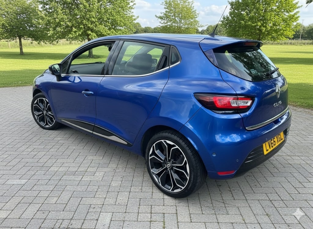 Used Renault Clio 2016 for sale - 76332397: Photo 2