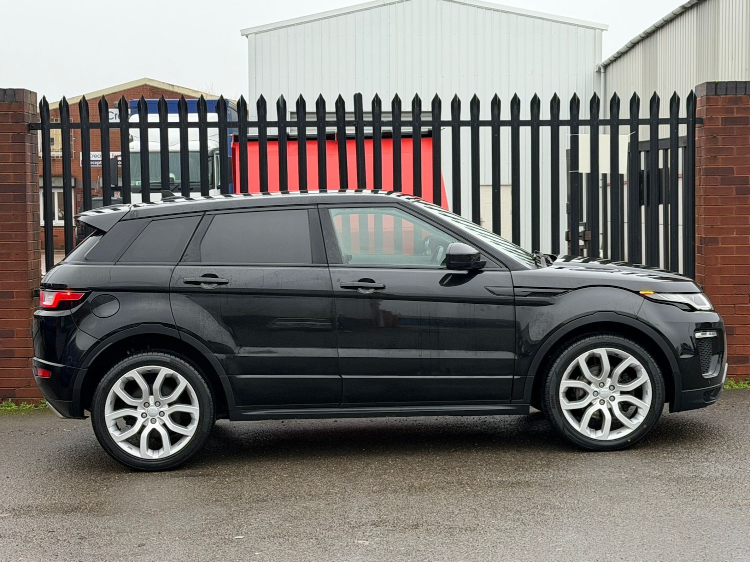 Used Land Rover Range Rover Evoque 2015 for sale - 77198757: Photo 5