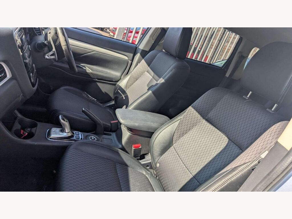 Used Mitsubishi Outlander 2015 for sale - 77004525: Photo 14