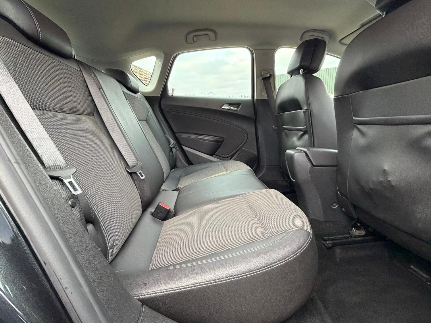 Used Vauxhall Astra 2013 for sale - 77381221: Photo 11