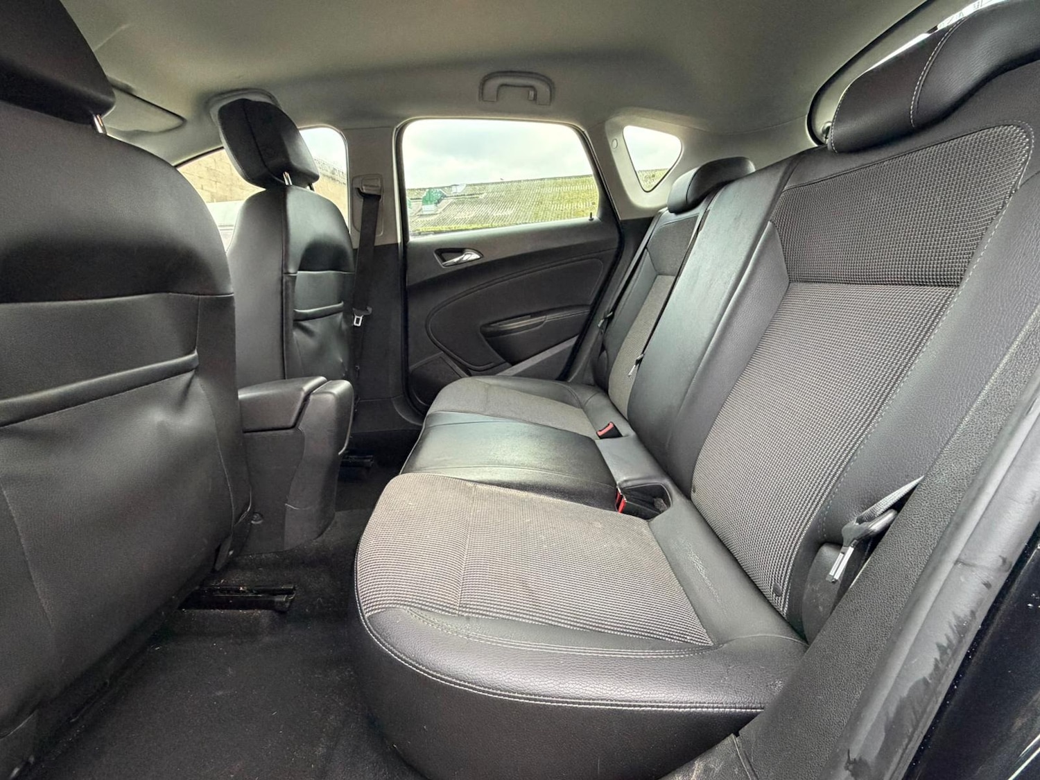 Used Vauxhall Astra 2013 for sale - 77381221: Photo 12