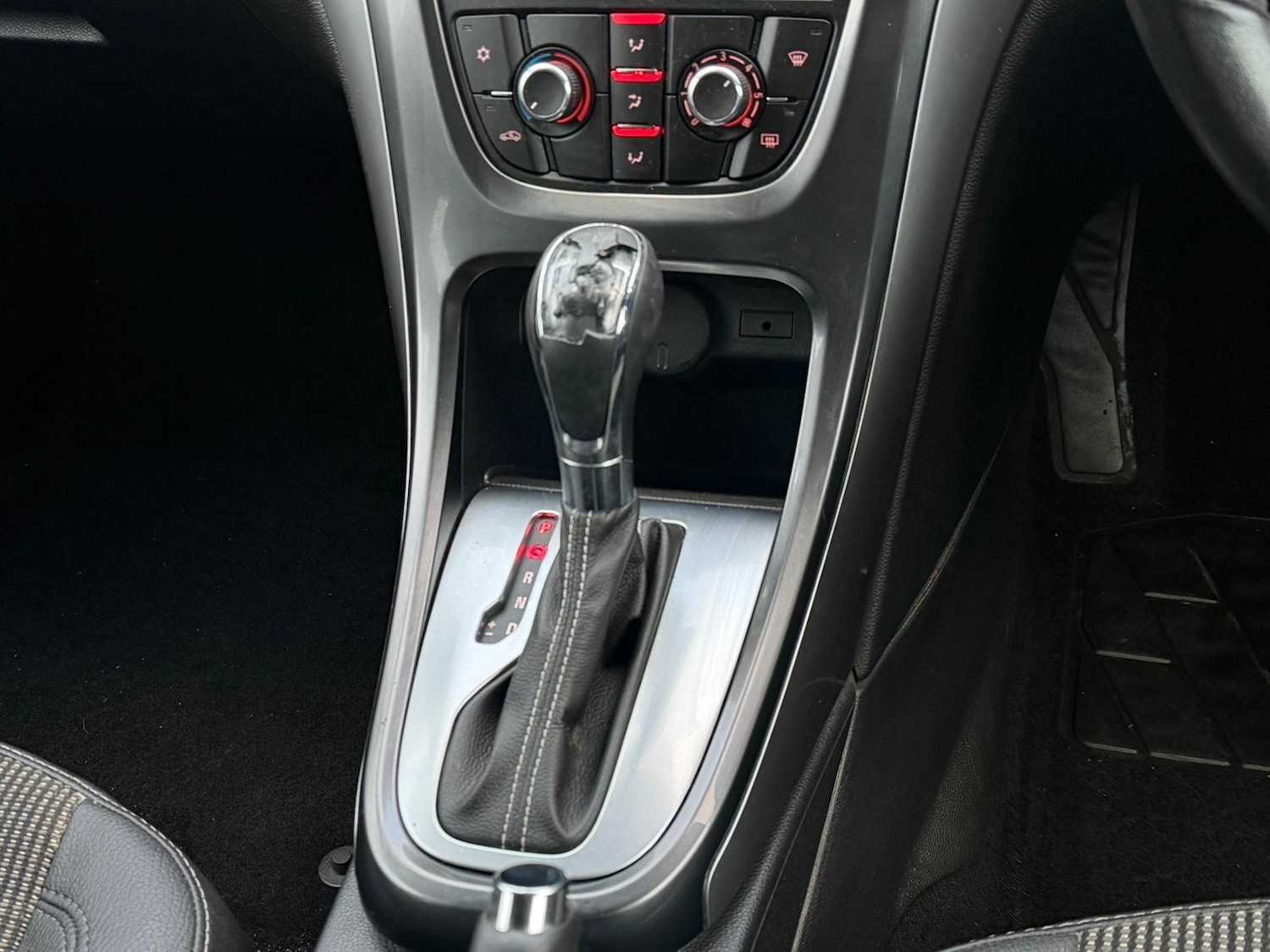 Used Vauxhall Astra 2013 for sale - 77381221: Photo 15