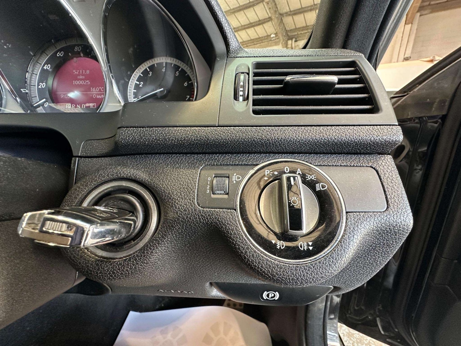 Used Mercedes-Benz C Class 2010 for sale - 76382806: Photo 24