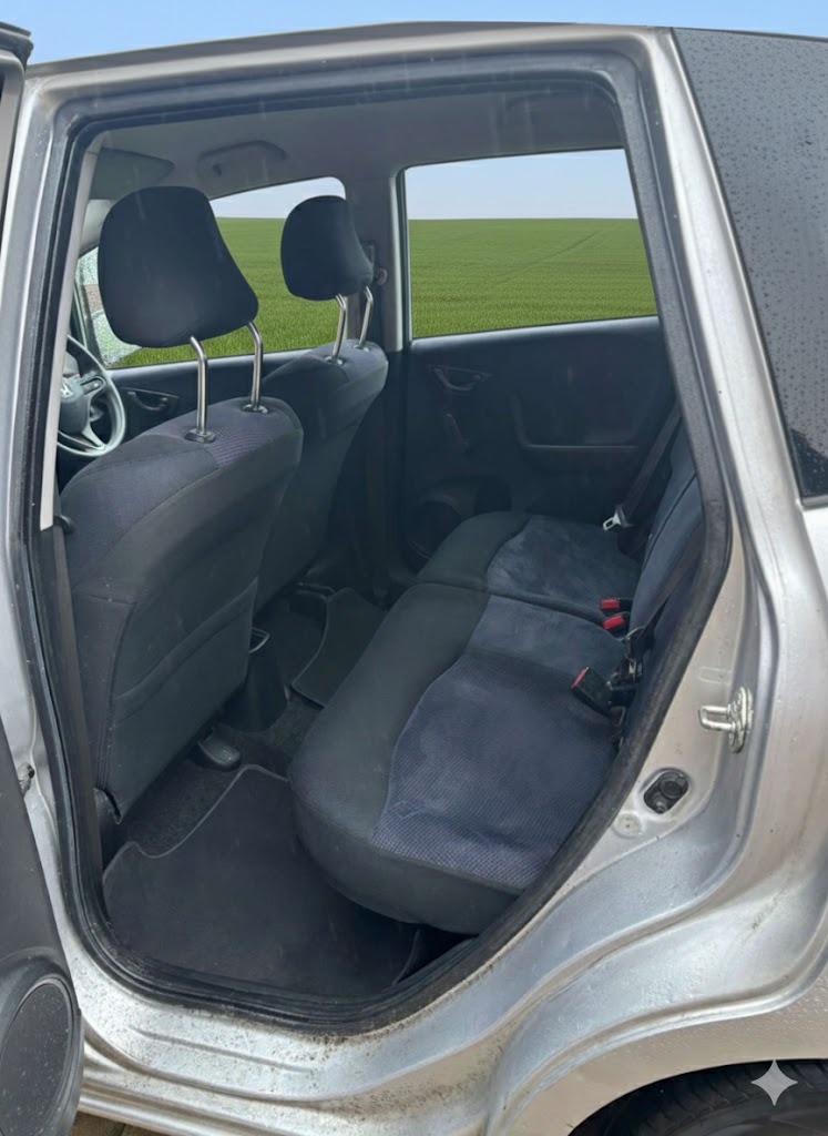 Used Honda Jazz 2014 for sale - 76931048: Photo 15