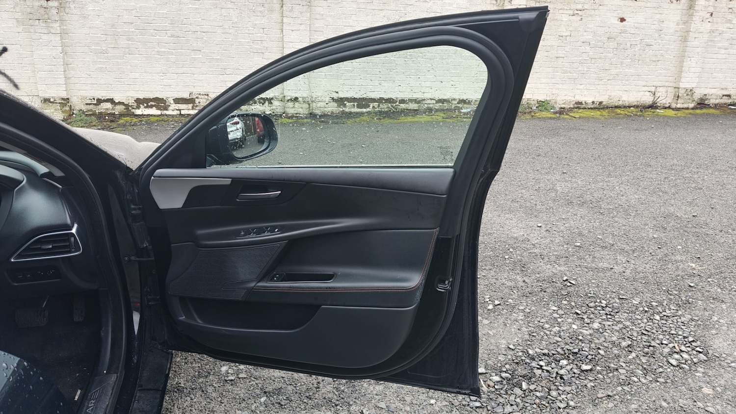 Used Jaguar XE 2018 for sale - 77700920: Photo 23