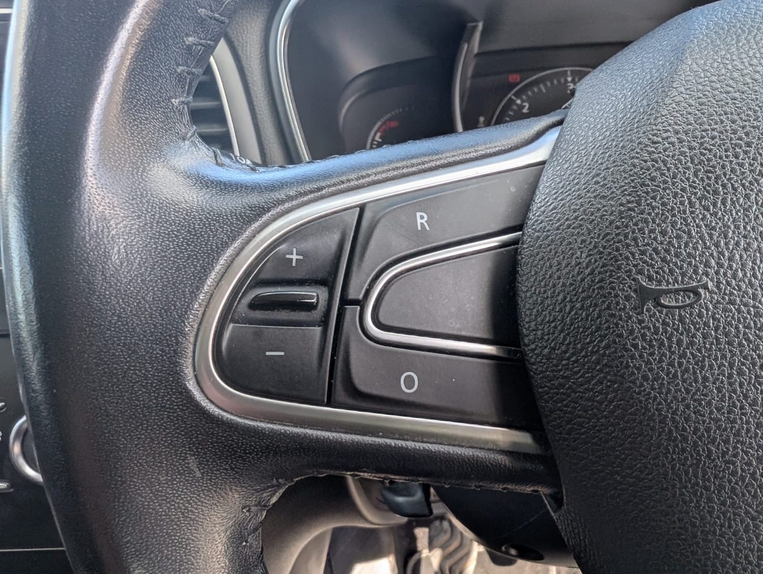 Used Renault Megane 2017 for sale - 78108296: Photo 18