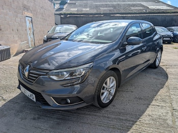 Used Renault Megane 2017 for sale - 78108296: Photo