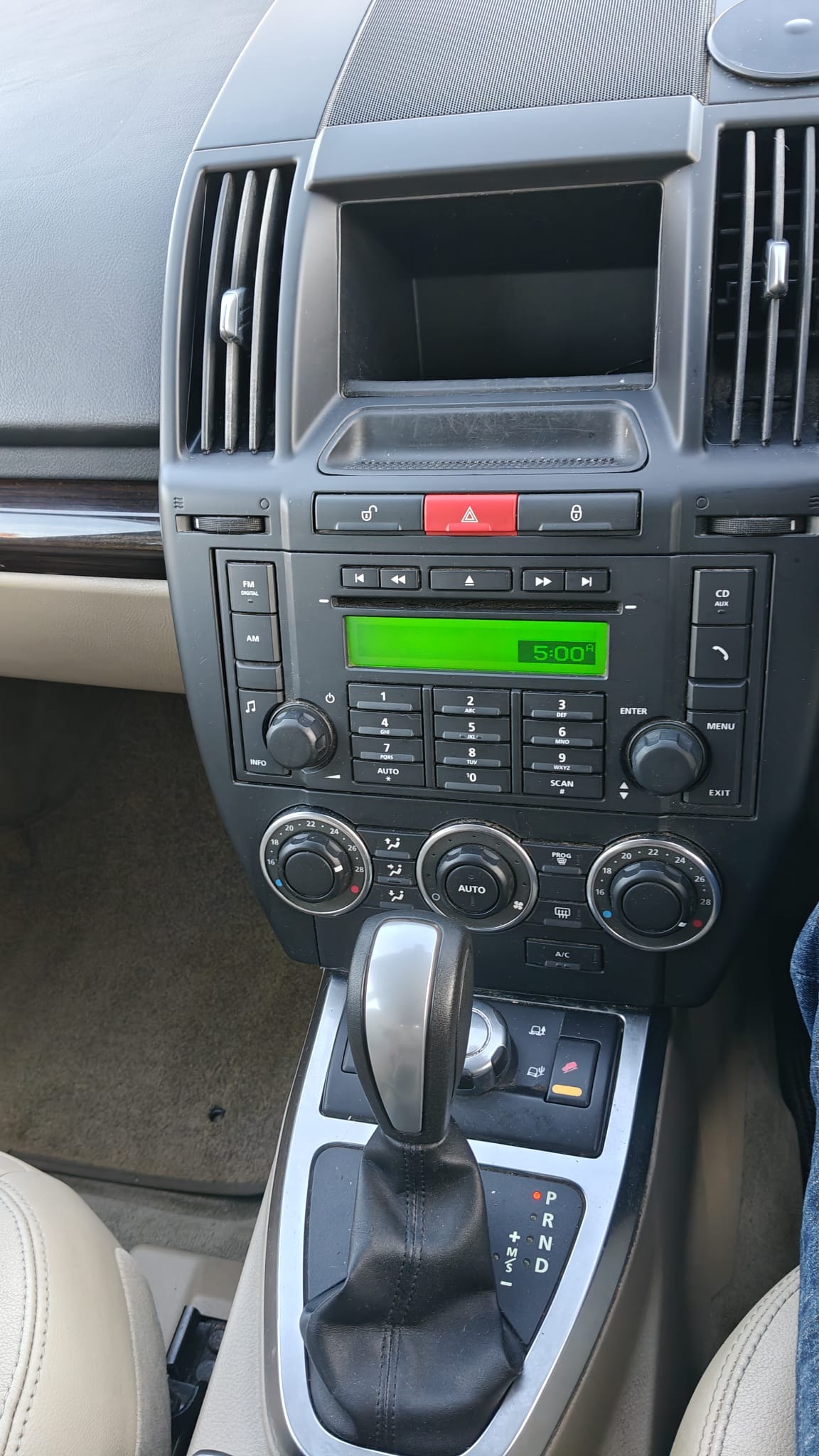 Used Land Rover Freelander 2012 for sale - 77653636: Photo 22