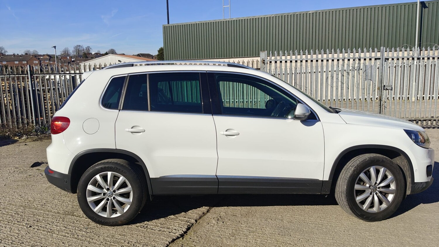 Used Volkswagen Tiguan 2015 for sale - 77935408: Photo 8