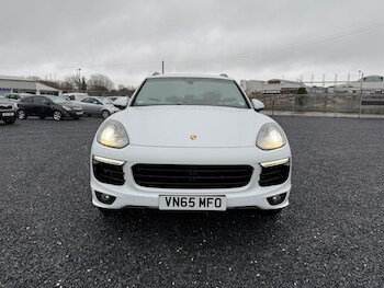 Used Porsche Cayenne 2015 for sale - 75632596: Photo