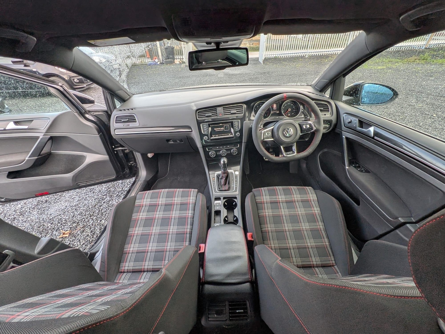 Used Volkswagen Golf 2015 for sale - 76953891: Photo 14