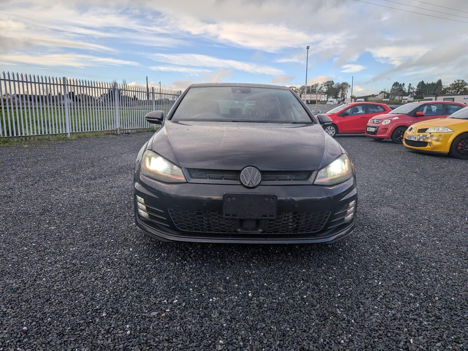 Used Volkswagen Golf 2015 for sale - 76953891: Photo 2